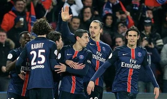  法甲黑马昂热五轮不败，冲击欧战席位势头强劲  