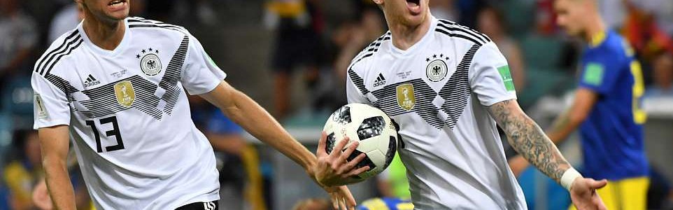  罗伊斯达成德甲三百场里程碑  