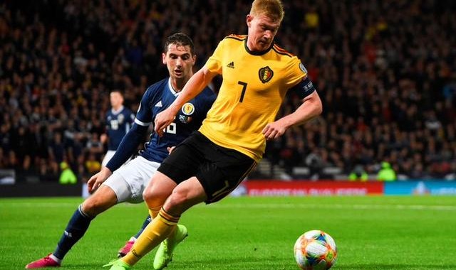  德布劳内伤愈复出，助攻帽子戏助曼城大胜  