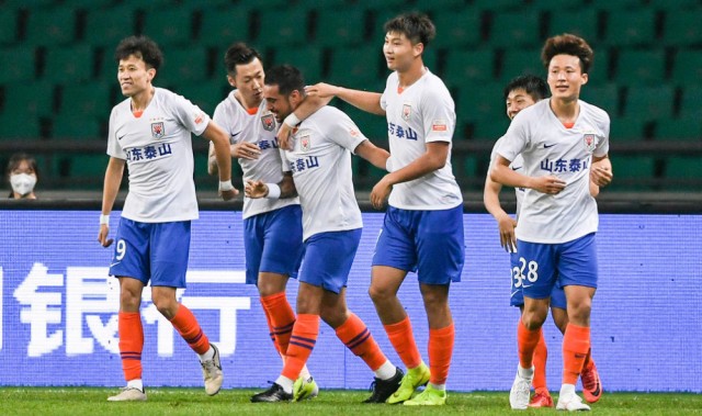  纽伦堡定位球攻防俱佳，攻守两端均现亮眼表现  