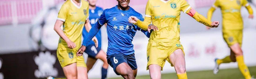  曼城女足夺得联赛冠军创历史  