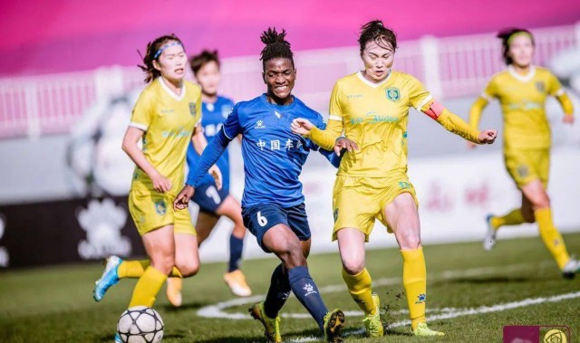  曼城女足夺得联赛冠军创历史  