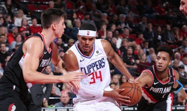  布克40分太阳送快船三连败  