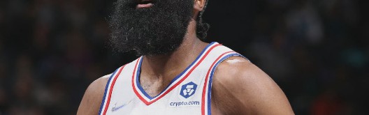  哈登首秀砍准三双快船终结开拓者连胜