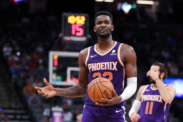  艾顿统治禁区开拓者客场不敌太阳队