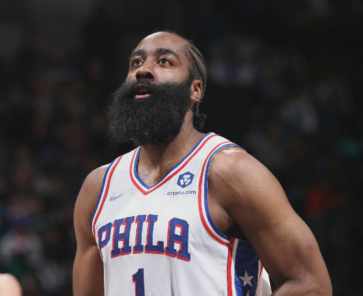  哈登首秀砍准三双快船终结开拓者连胜